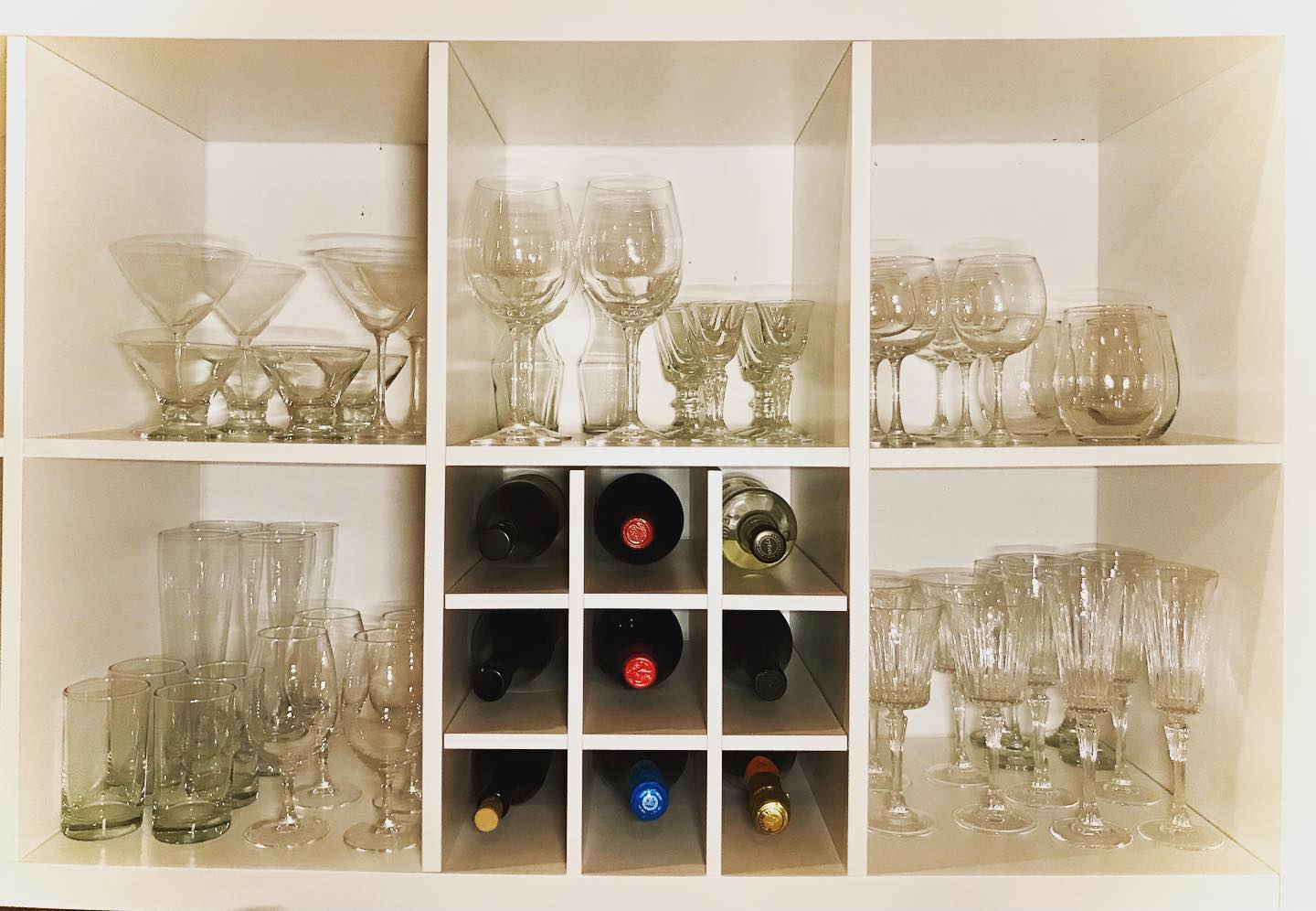 Efficient Glassware Storage Solutions Explained