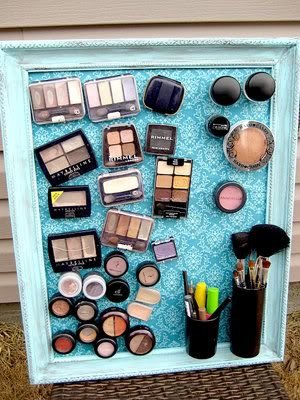 Effortless Beauty Display with Magnetic Boards