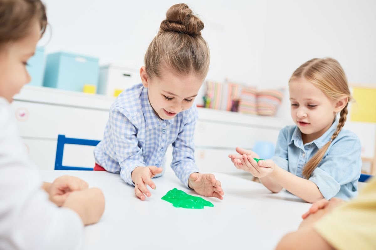 Fun and Easy Oobleck Slime Recipe