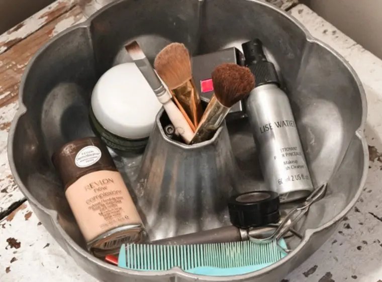 Transform Your Makeup Organization with Cake Pans