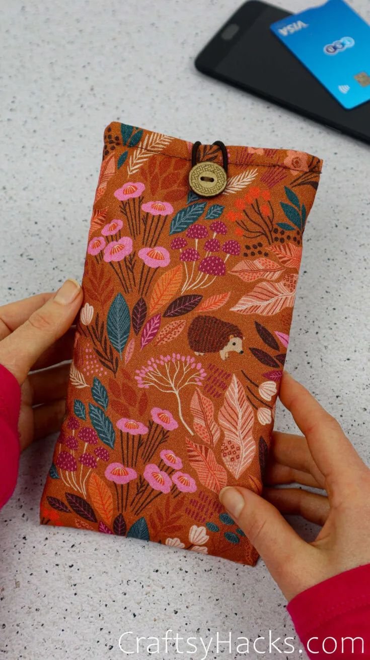 Create Protective DIY Phone Cases