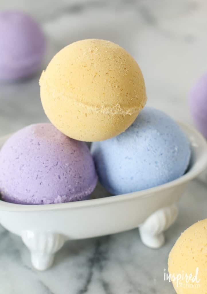 Create Your Own Custom Bath Bombs