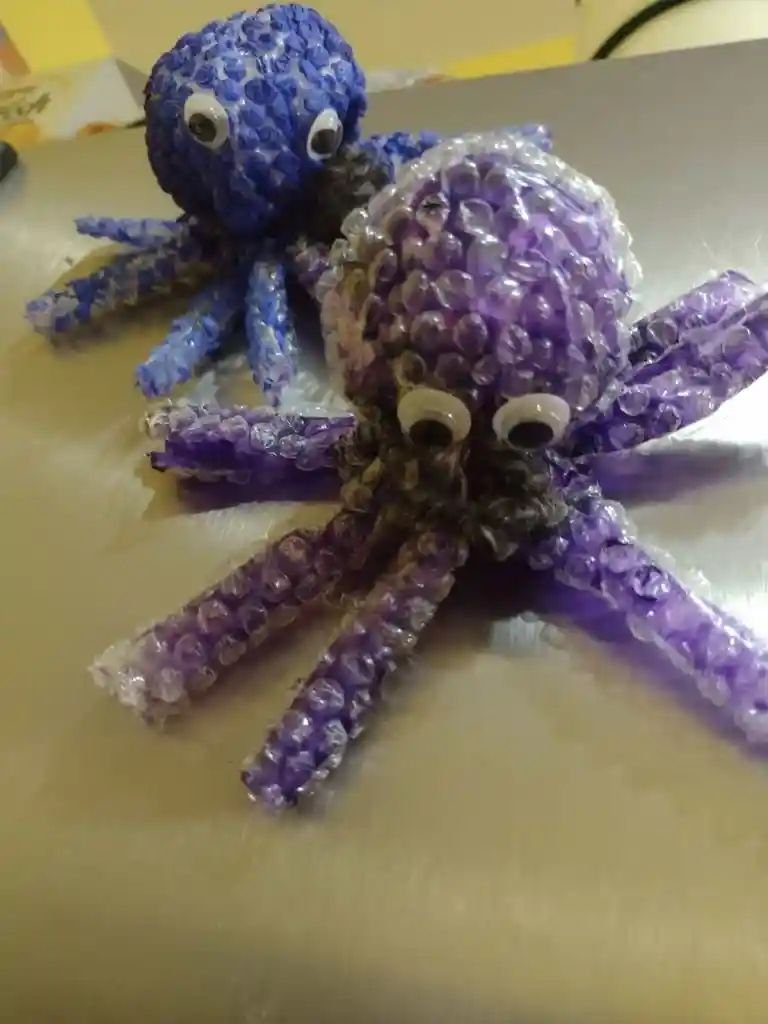 Fun Bubble Wrap Octopus Craft Ideas