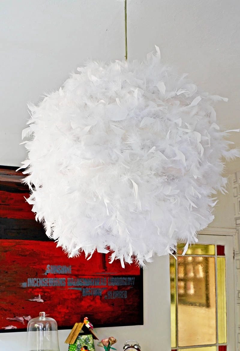 Stunning DIY Feather Lampshade Ideas