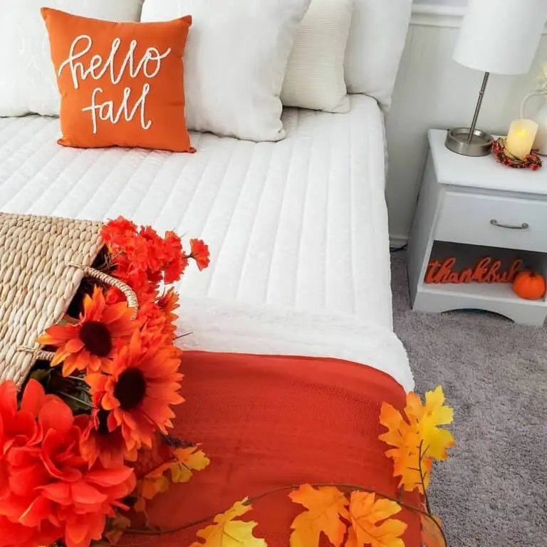 Autumn Bedroom Bedding Ideas
