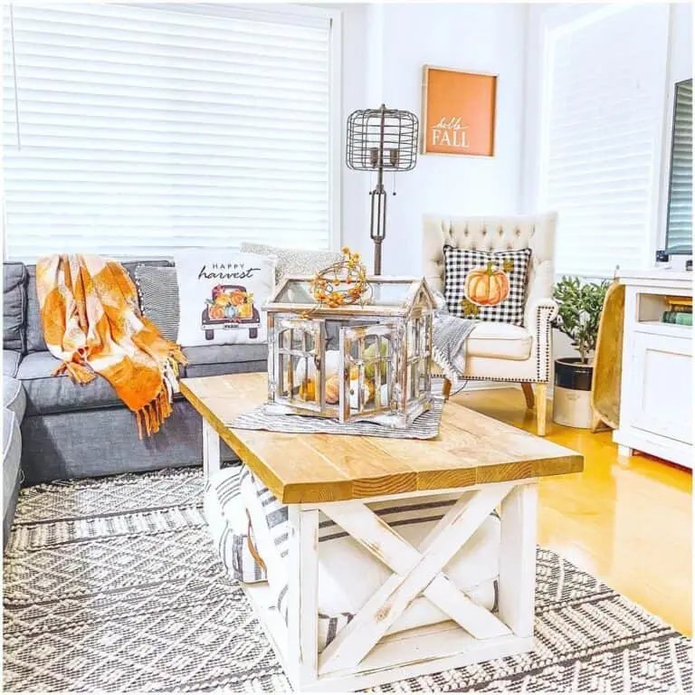 Autumn Decor in Living Room