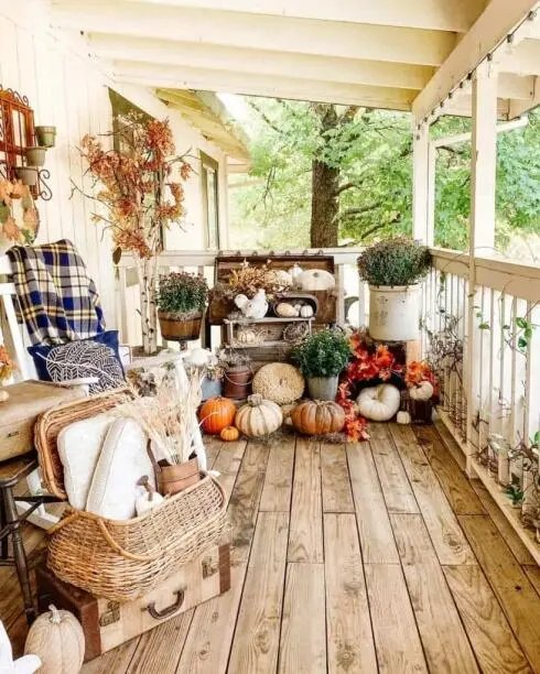 Autumn Porch Display Ideas