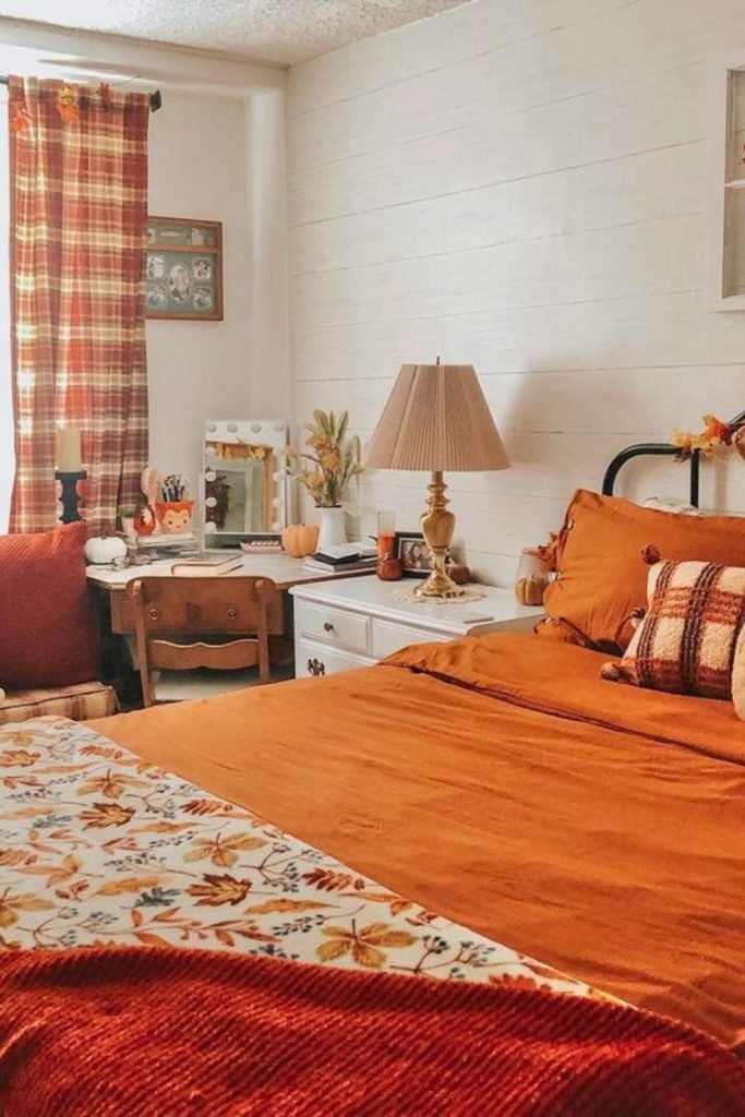 Autumn-Themed Workspace Ideas