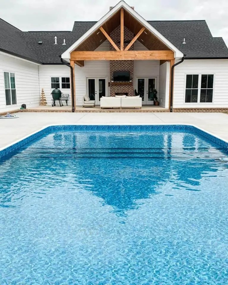 Beautiful Pool Area