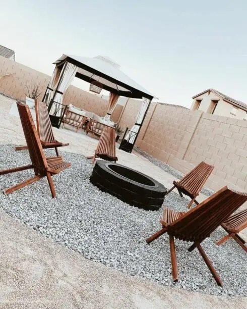 Black Stone Firepit Setup