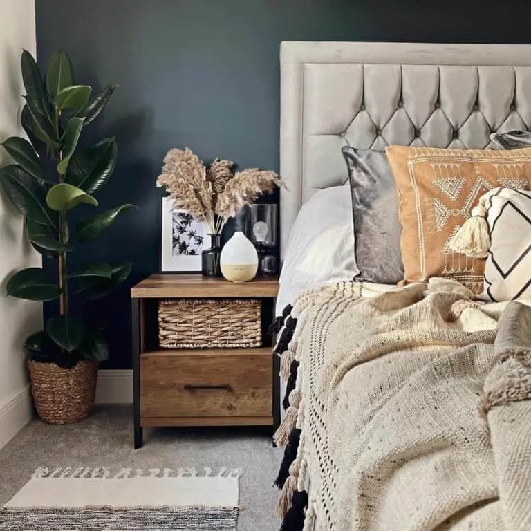 Bohemian Fall Bedroom Décor