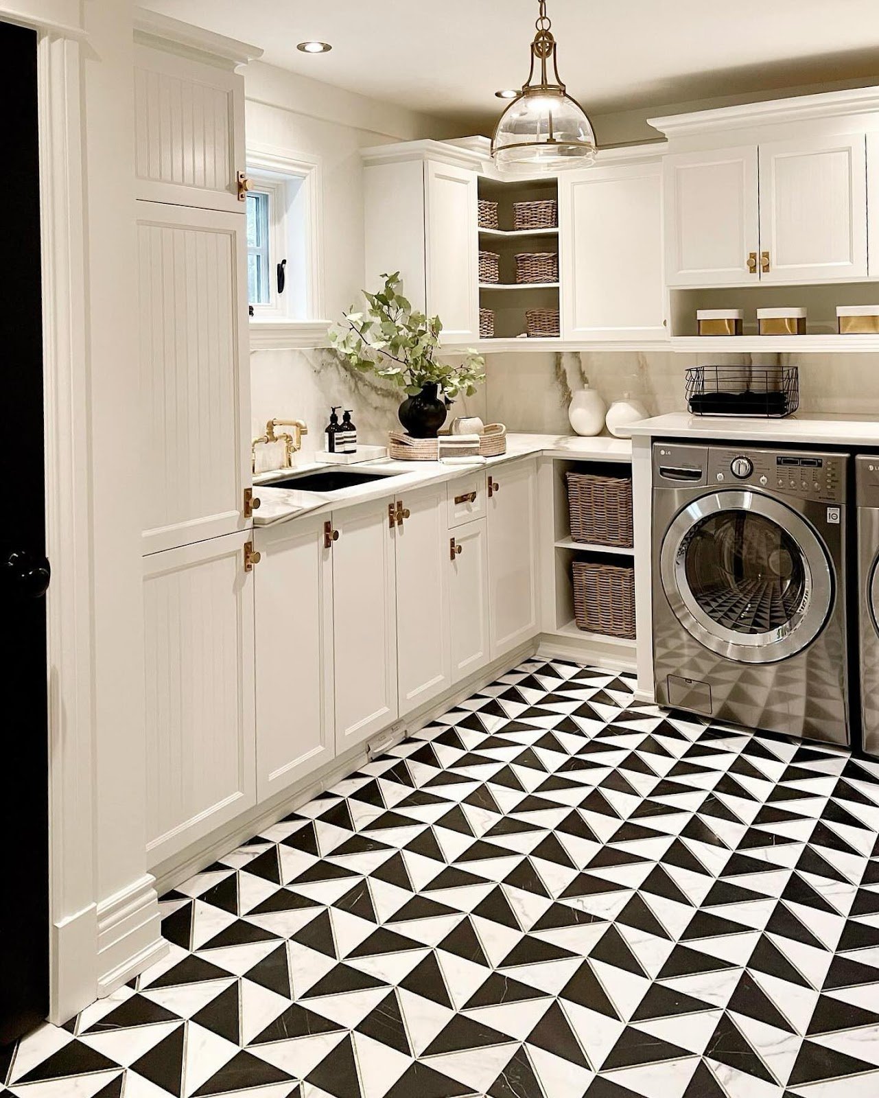 Bold Geometric Elegance