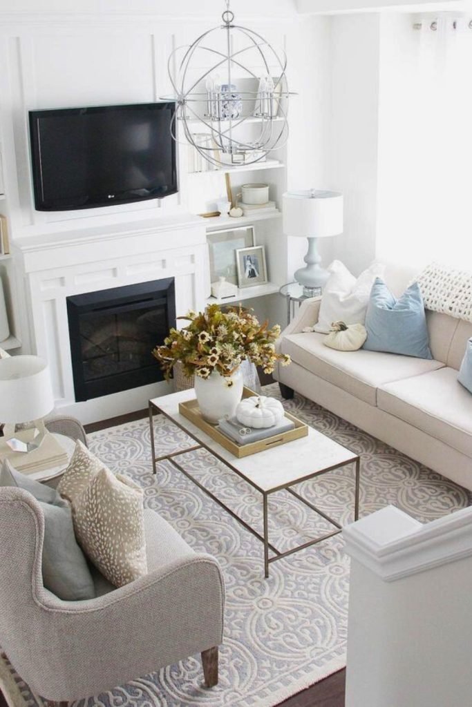 Bright Decor for Fall Retreat