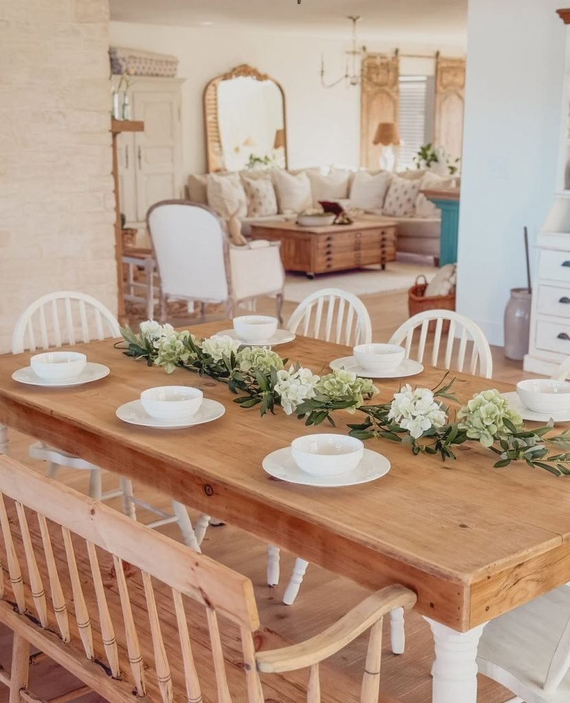 Charming Farmhouse Dining Space
