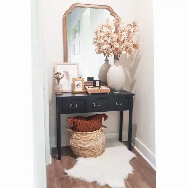 Contemporary Irregular Fur Mat