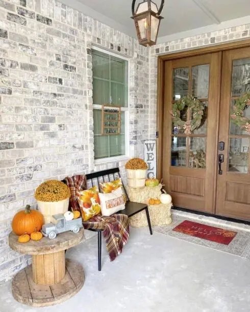 Cozy Bench Decor Tips