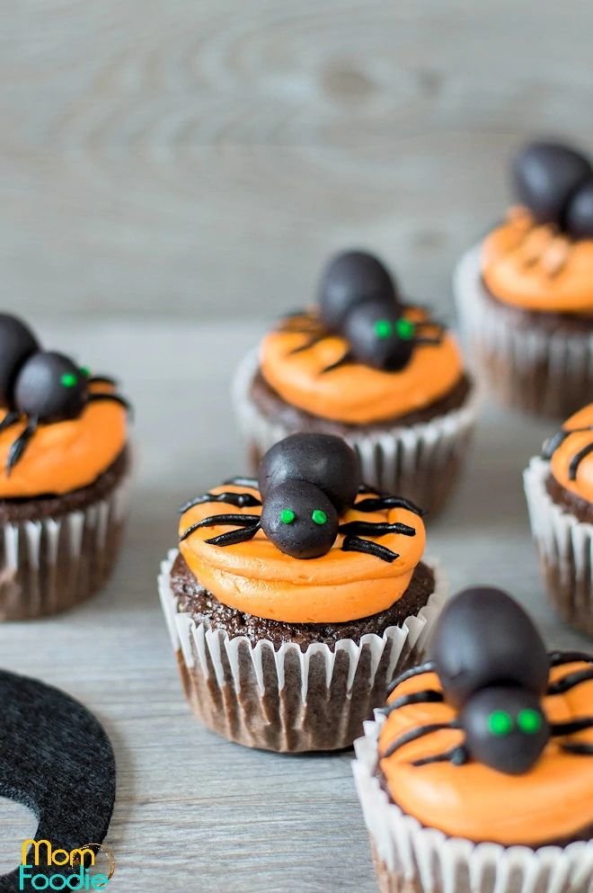 Creepy Spider Cupcakes