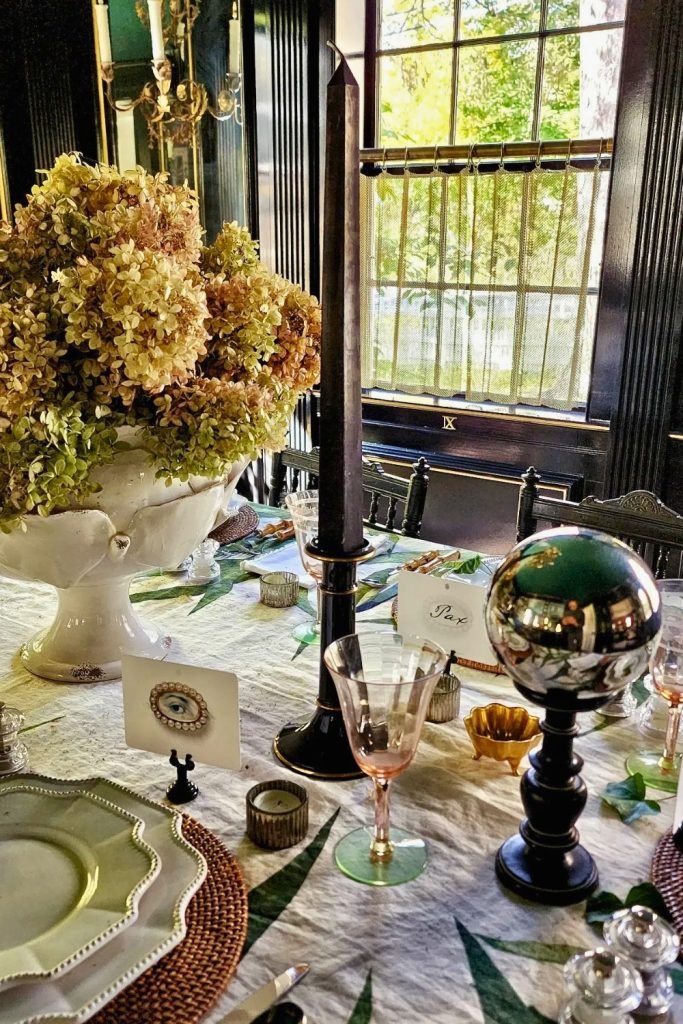 Elegant Fall Tablescape Ideas