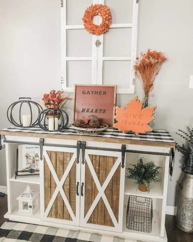 Fall Table Accessories Display