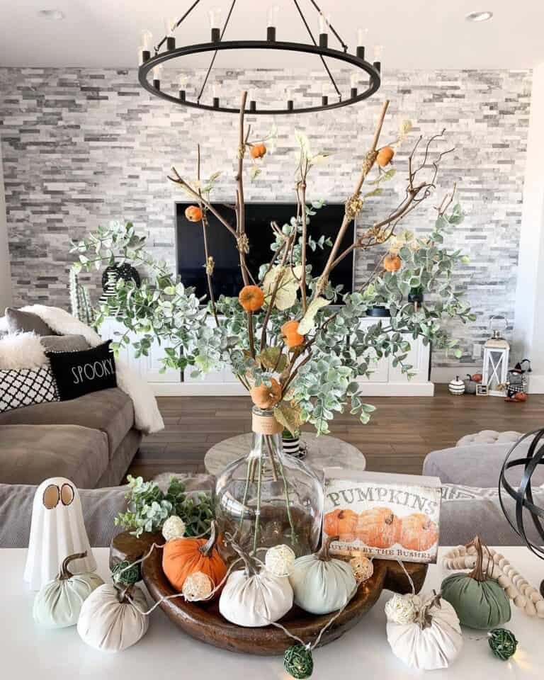 Fall Tablescape with Pumpkins
