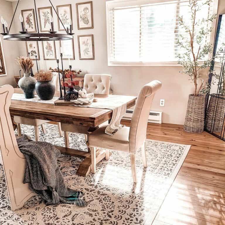 Farmhouse Dining Room Decor