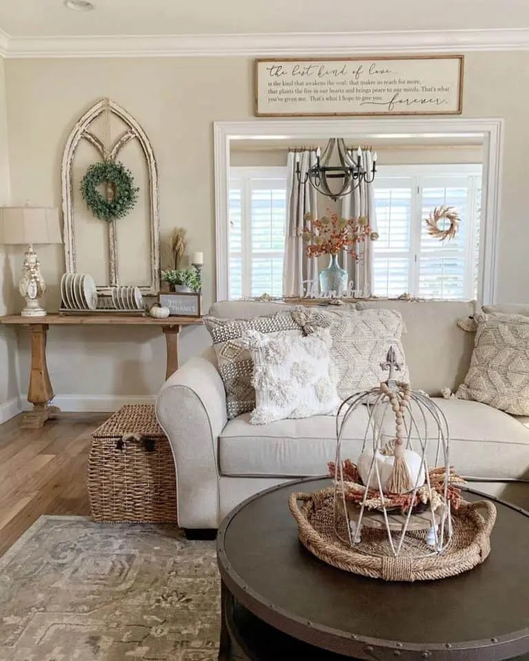 Farmhouse Fall Decor Centerpiece