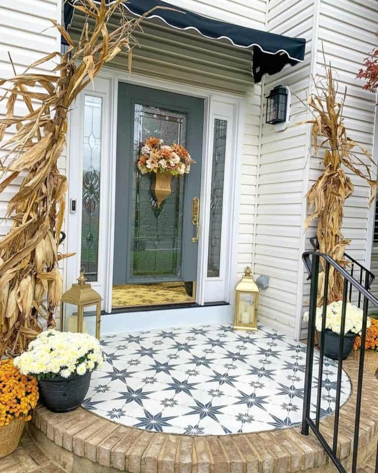 Farmhouse Fall Lantern Decor