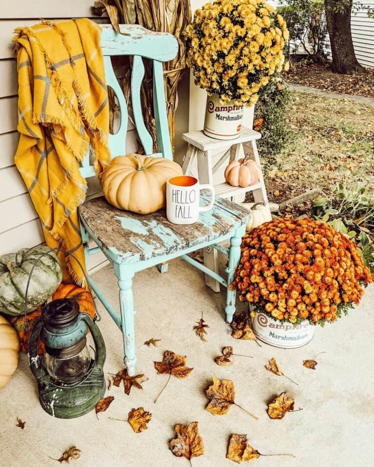 Farmhouse Fall Mum Display
