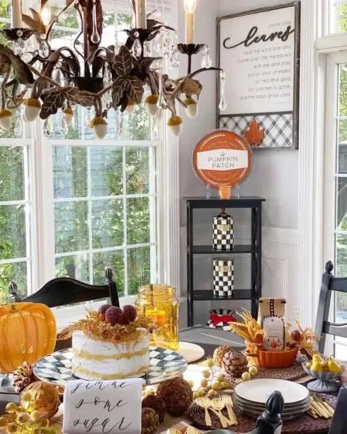 Farmhouse Fall Table Decor
