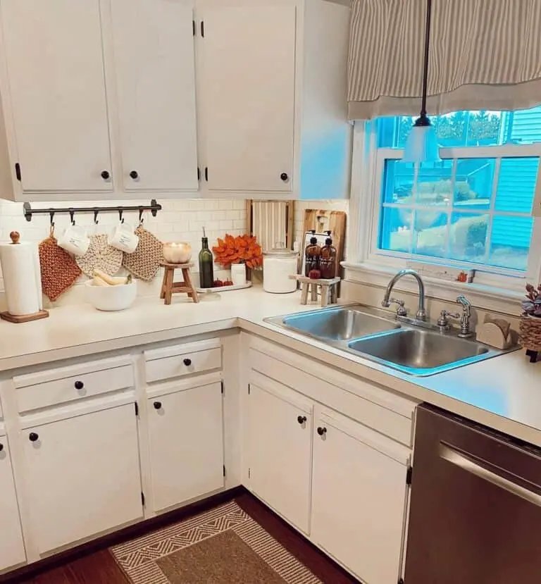 Farmhouse Kitchen with Black Accents