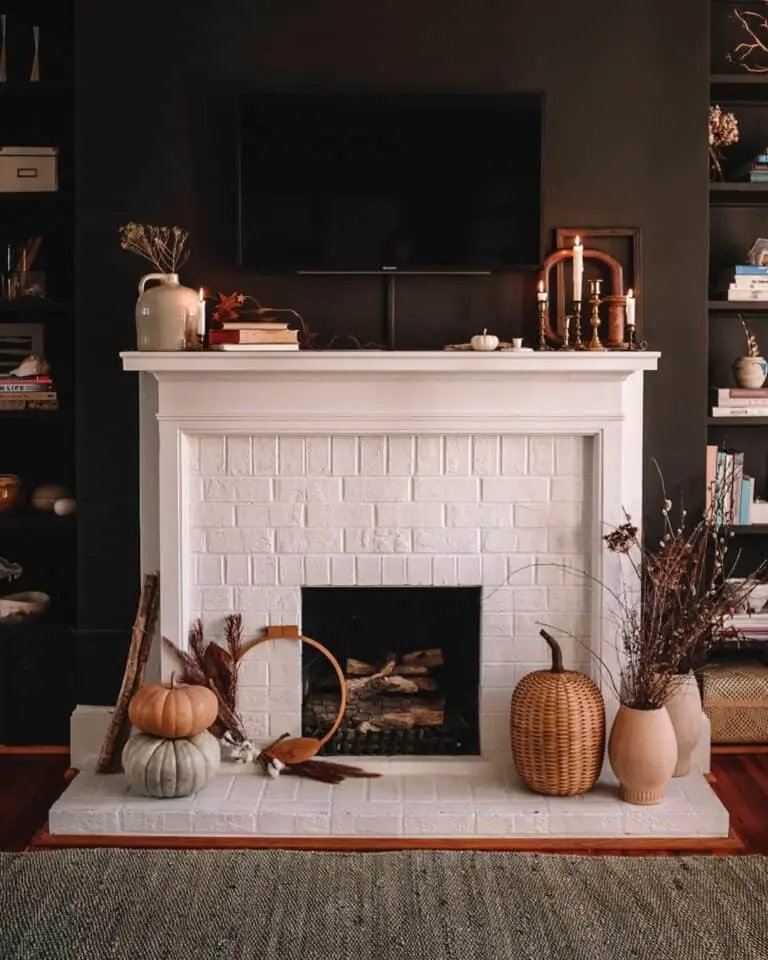 Halloween-Inspired Mantel Style