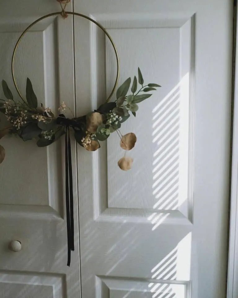 Indoor Gold Hoop Wreath