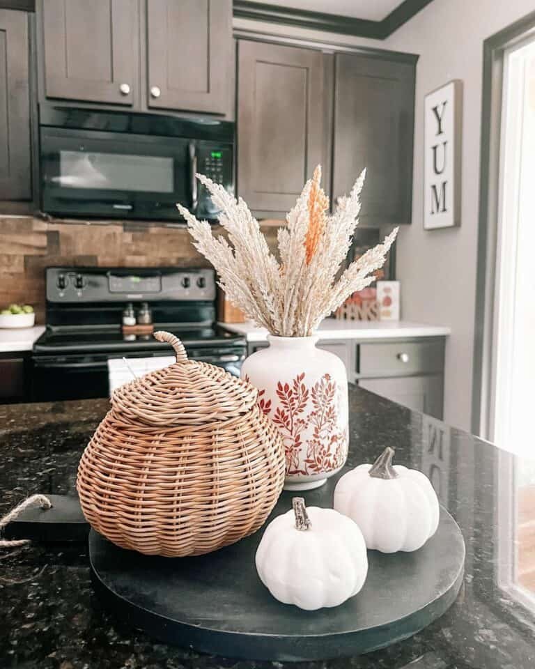 Matte Tray on Glossy Countertop