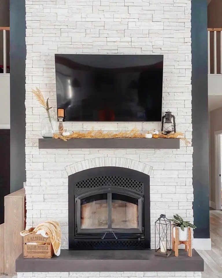 Minimalist Fall Lantern Decor