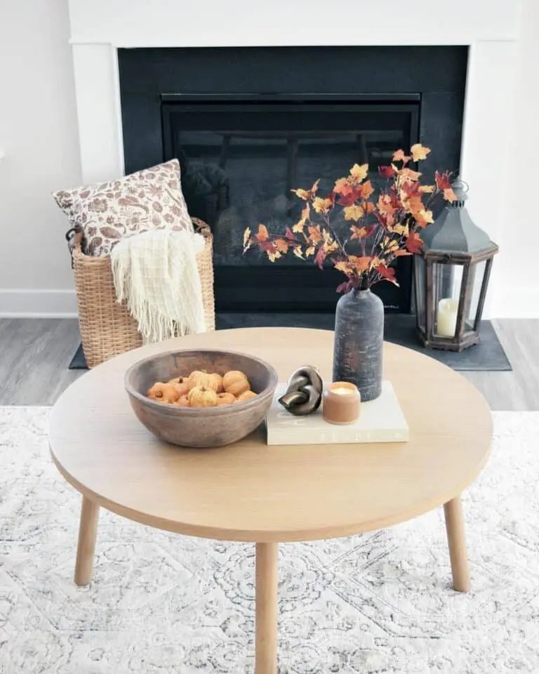 Neutral Living Room Fall Decor