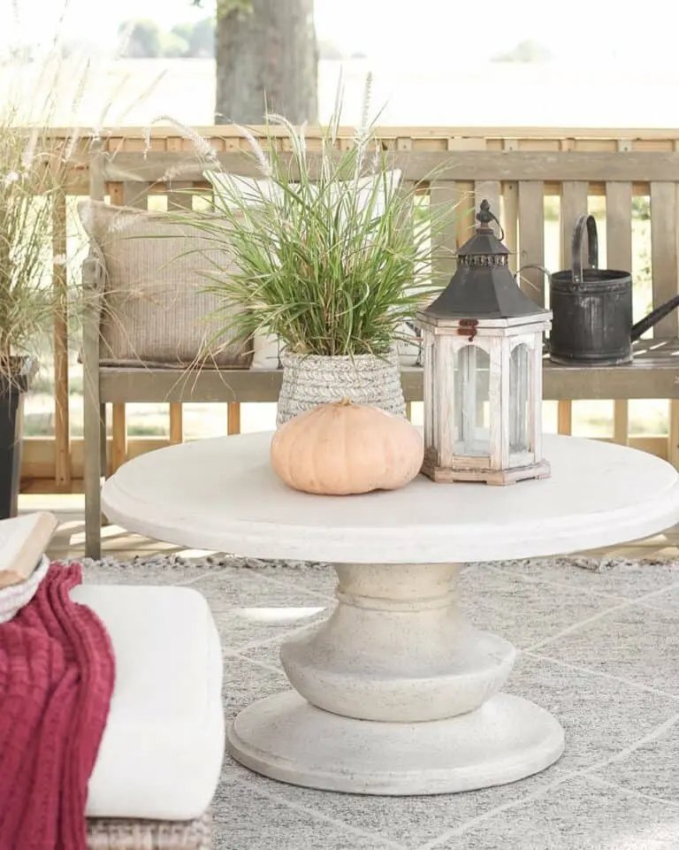 Outdoor Fall Table Decor