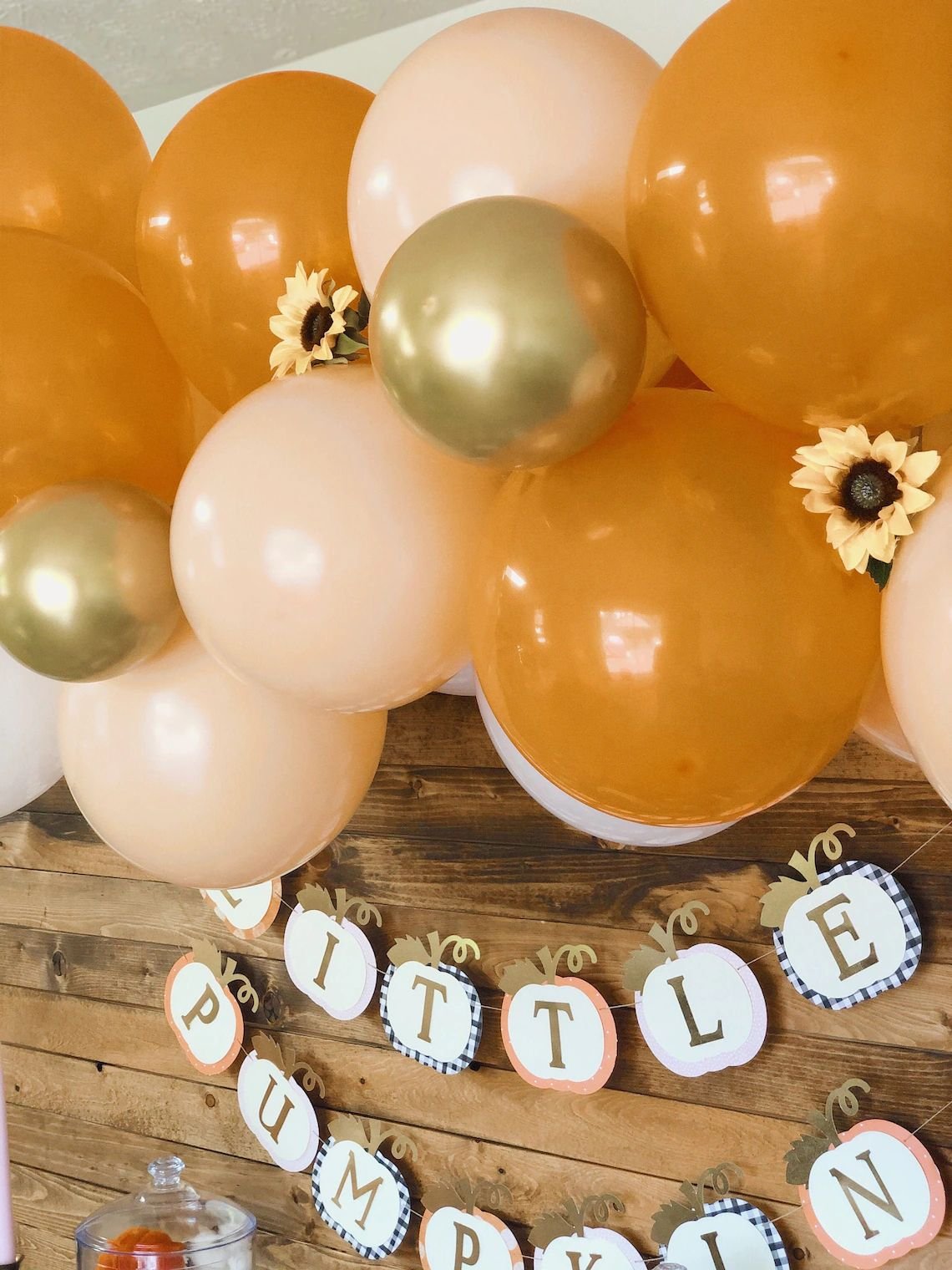 Pumpkin Balloon Decoration Ideas