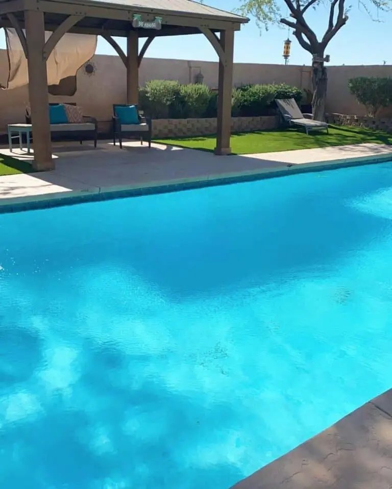 Spacious Backyard Pool