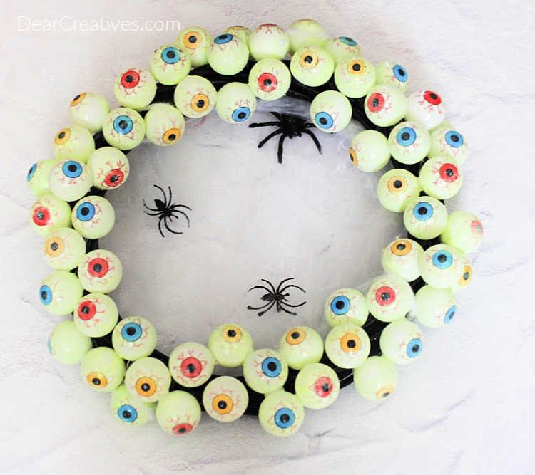 Spooky Eyeball Wreath