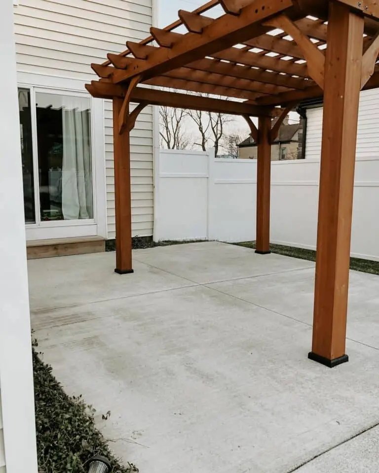 Stained Wood Pergola Ideas