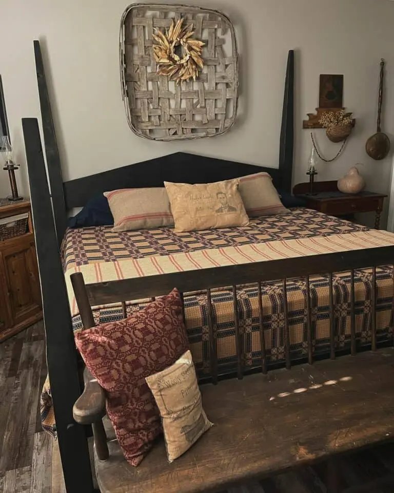 Traditional American Bedroom Decor