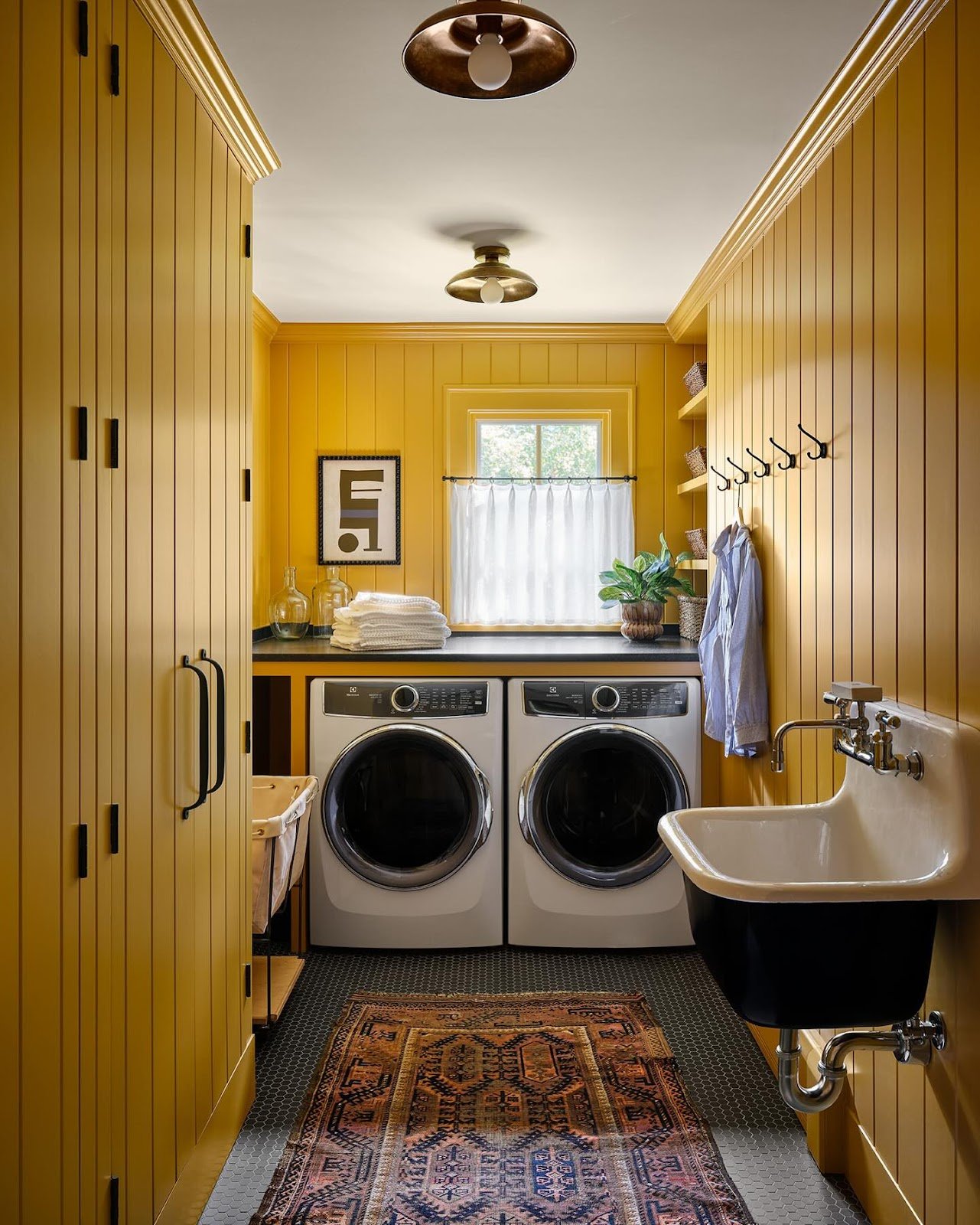 Vibrant Utility Space Design