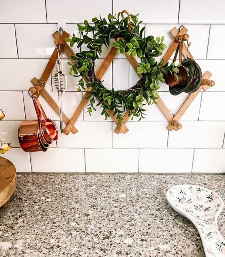 Wood Rack with Green Wreath