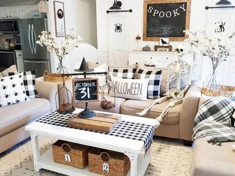 Beige Sofas Black Plaid