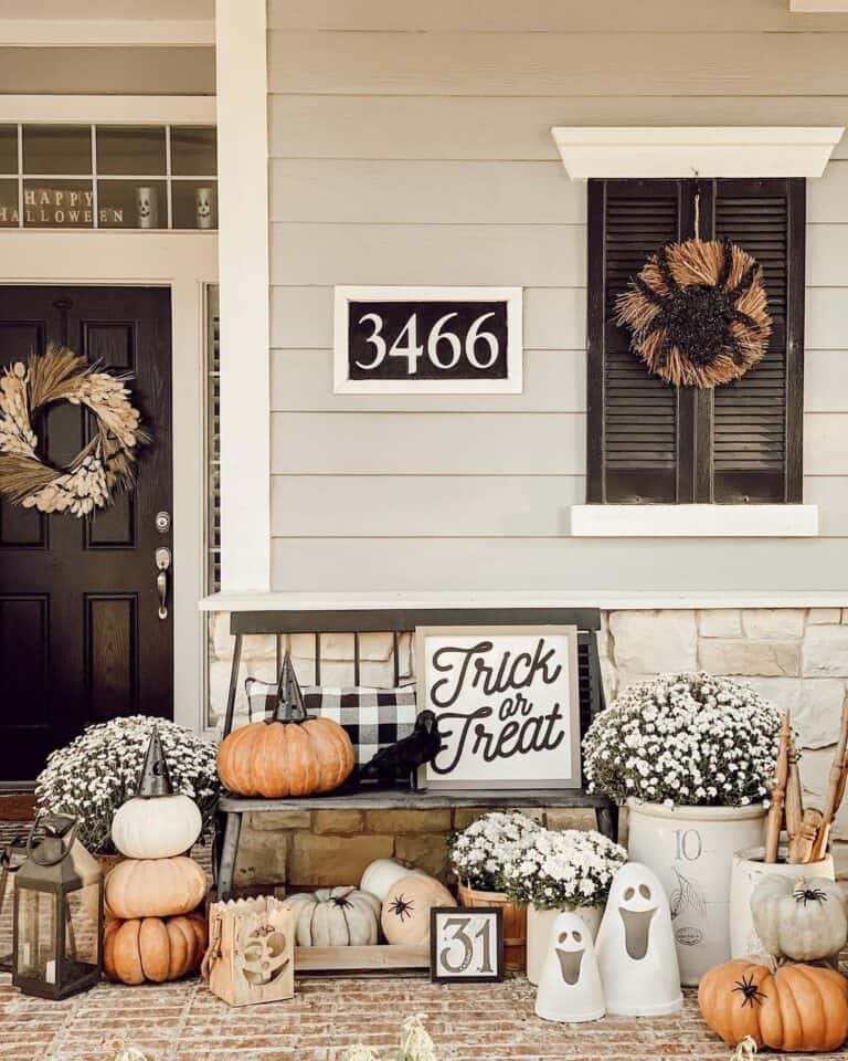 Front Porch Halloween Display