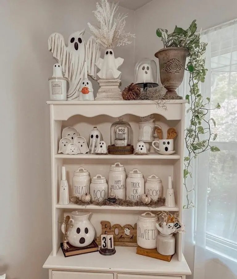 White Ghost Kitchen Décor