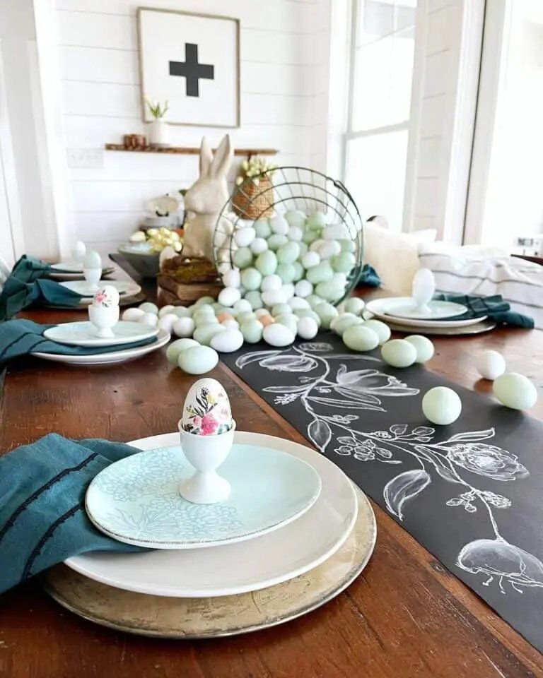 Black Runner Centerpiece