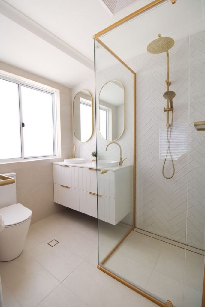Brass Minimal Bathroom