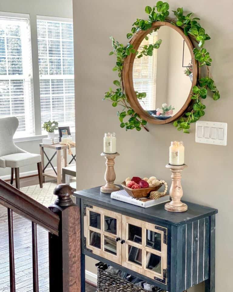 Mirror Garland Display