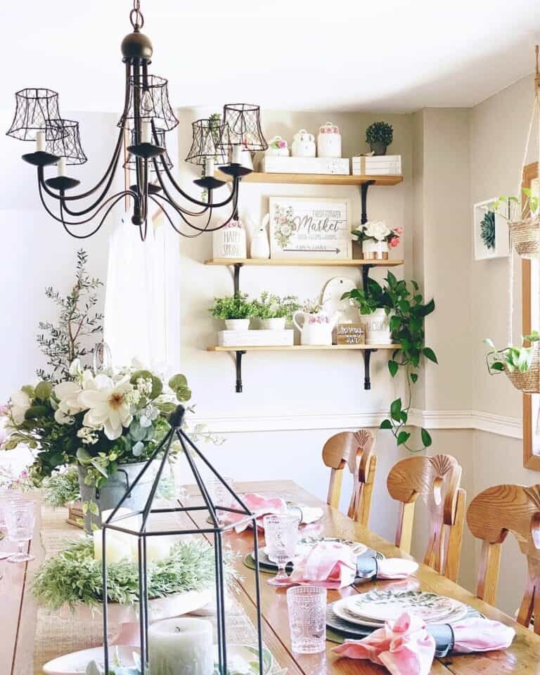 Spring Farmhouse Tablescape